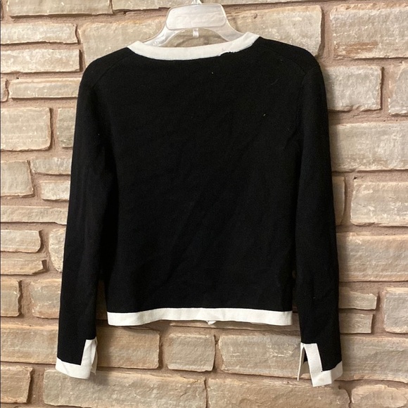 Zara Black and White Women's Sweater pearl button Size M - Picture 7 of 10